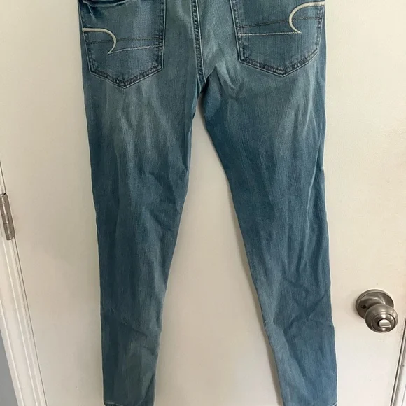 American Eagle low-rise Skinny Jean - Picture 6 of 6